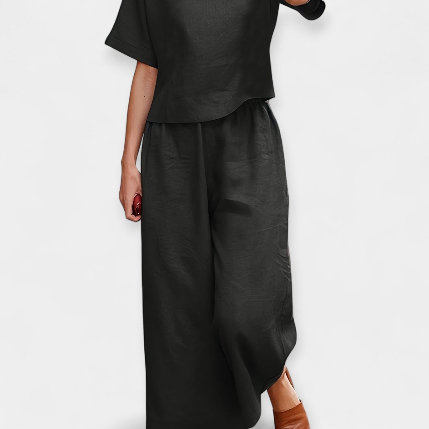 Loose-Fitting Trouser Set with Short Sleeves