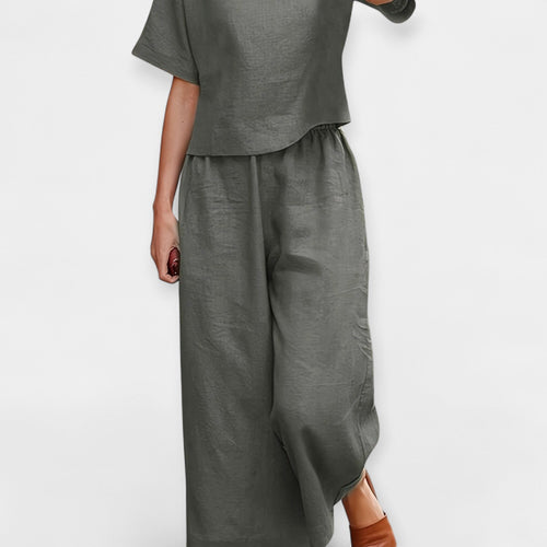 Loose-Fitting Trouser Set with Short Sleeves