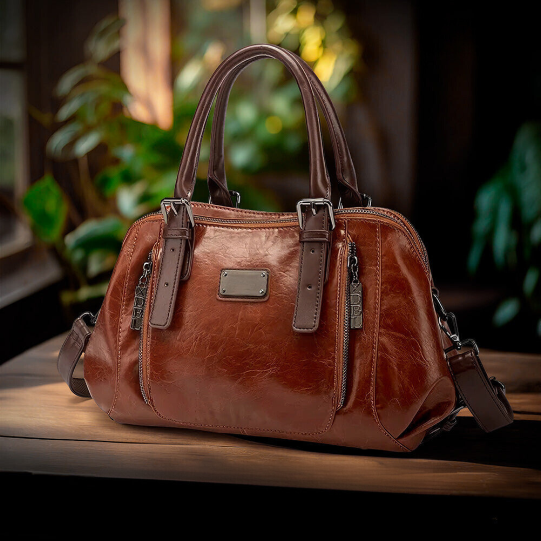 Silke | Timeless Luxury Handbag with a Bold Accent
