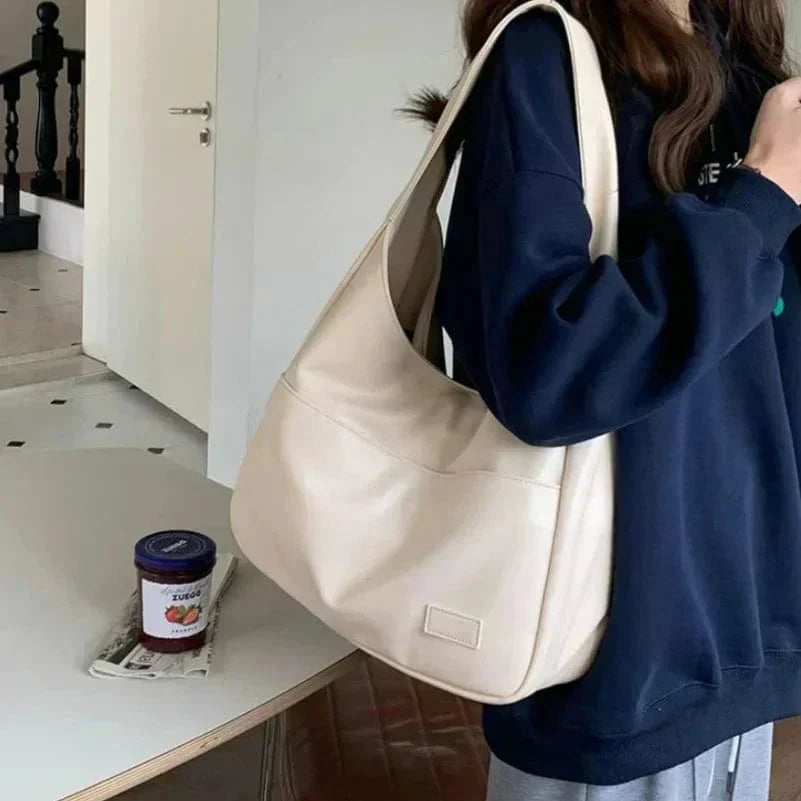 Goia Shoulder Bag