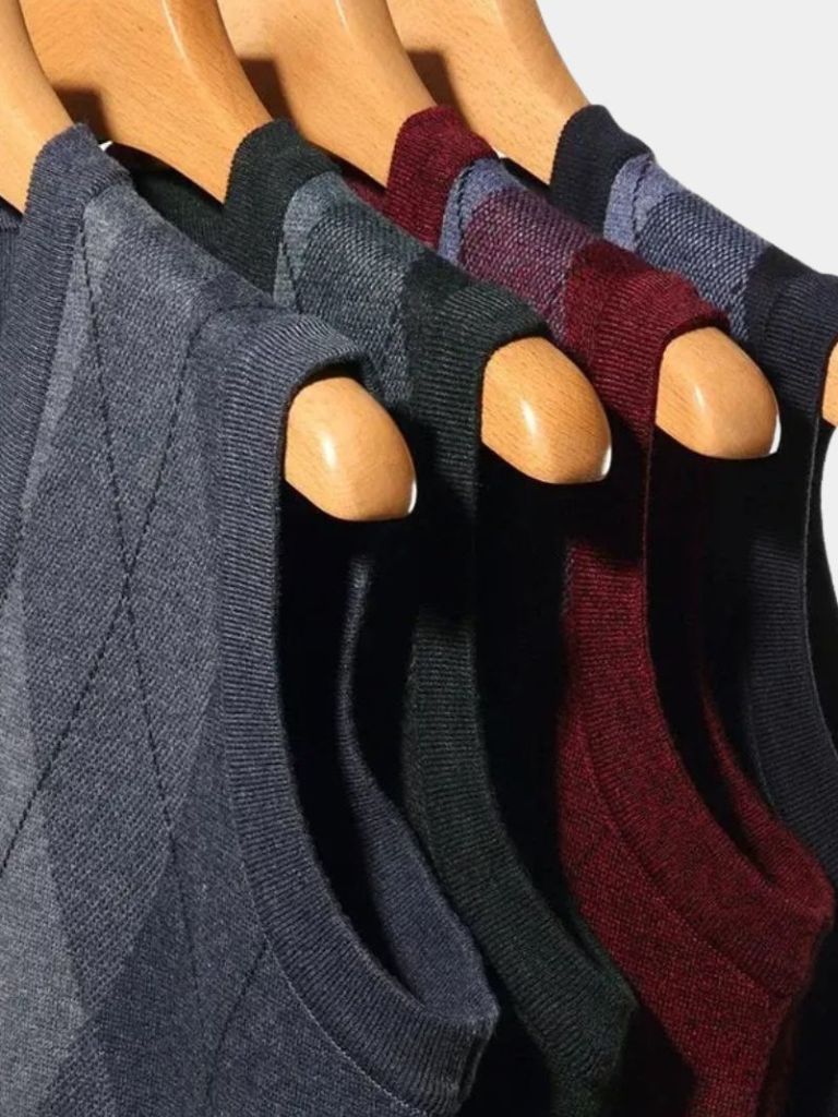 Academic Essential Sleeveless Sweater