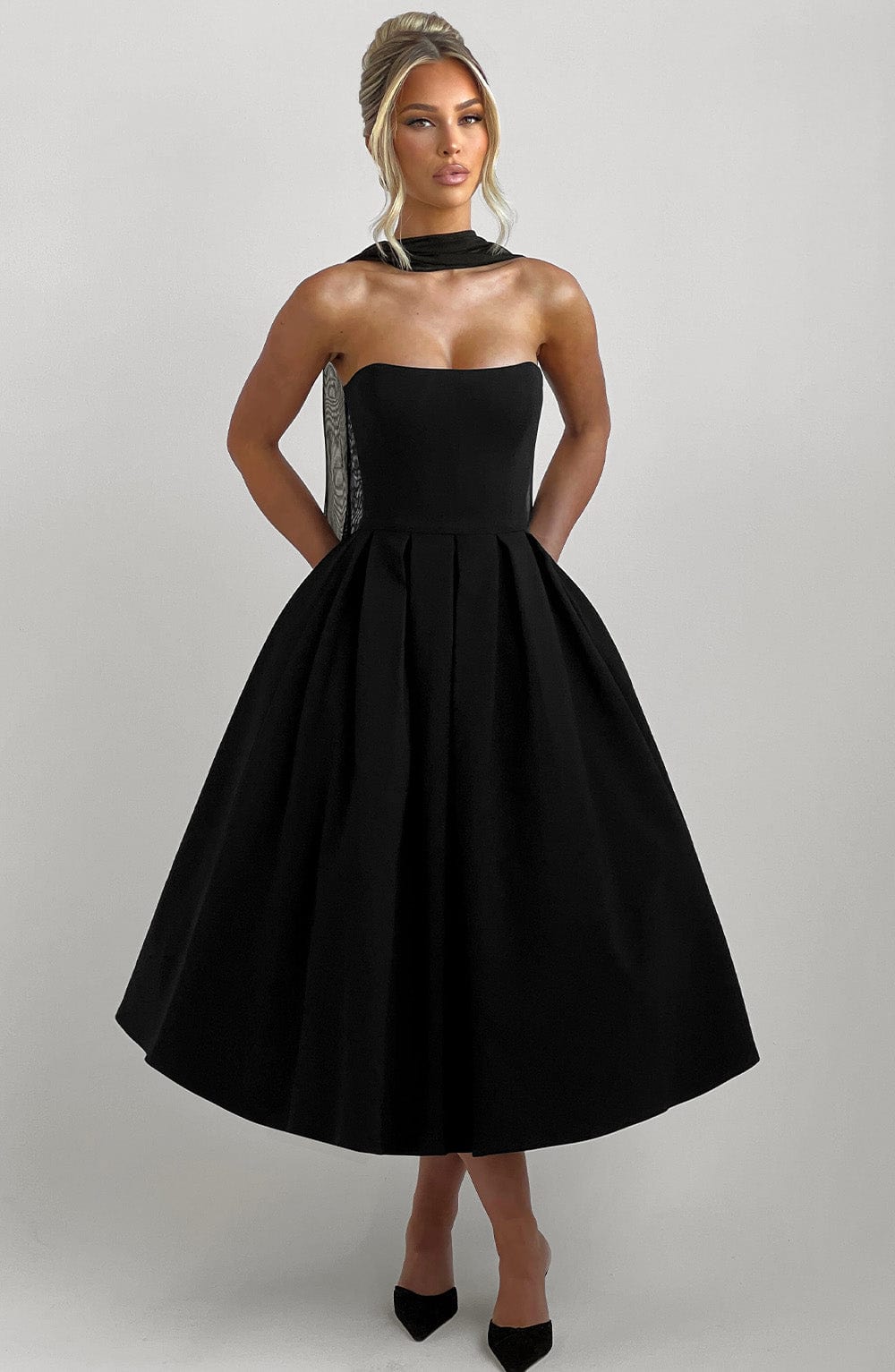 Stunning Midi Dresses - Black