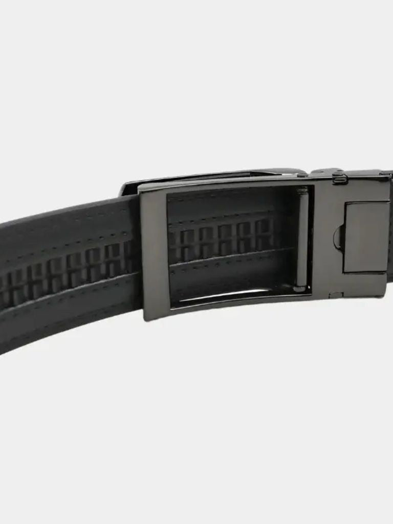 Belt with Automatic Click Buckle