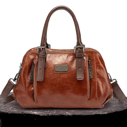 Silke | Timeless Luxury Handbag with a Bold Accent