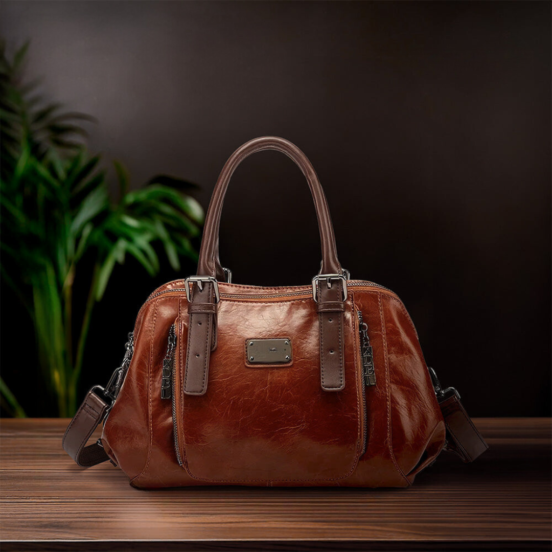 Silke | Timeless Luxury Handbag with a Bold Accent