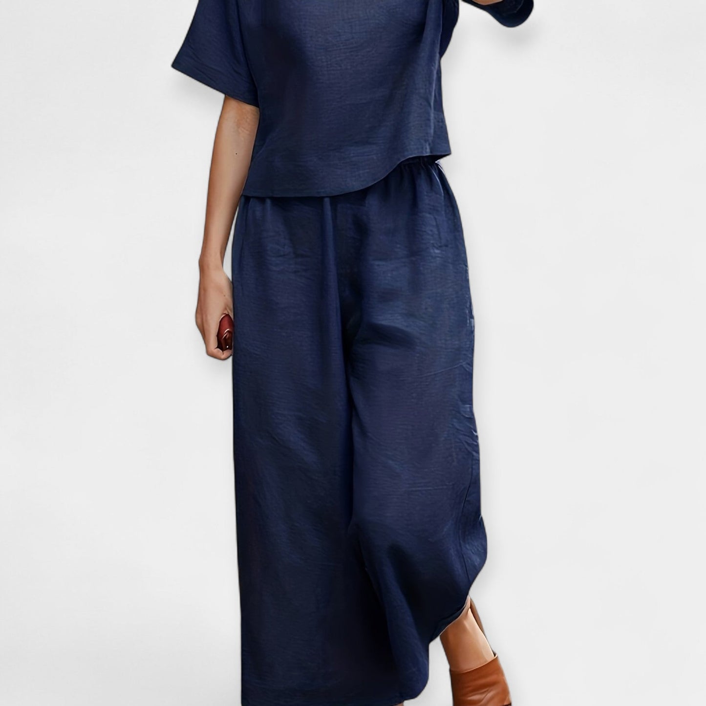 Loose-Fitting Trouser Set with Short Sleeves