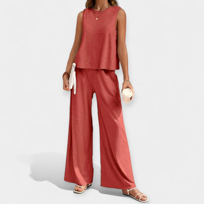 Set with Sleeveless Top and Wide Trousers