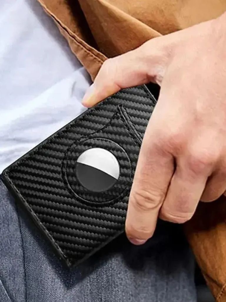 Carbon Fibre Wallet with Air Tag Holder and RFID Blocking