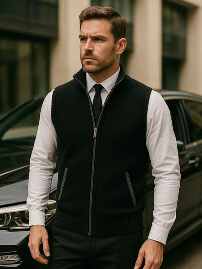 Elegant gilet with full zip