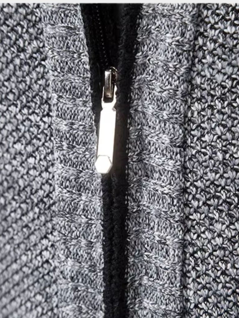 Elegant gilet with full zip