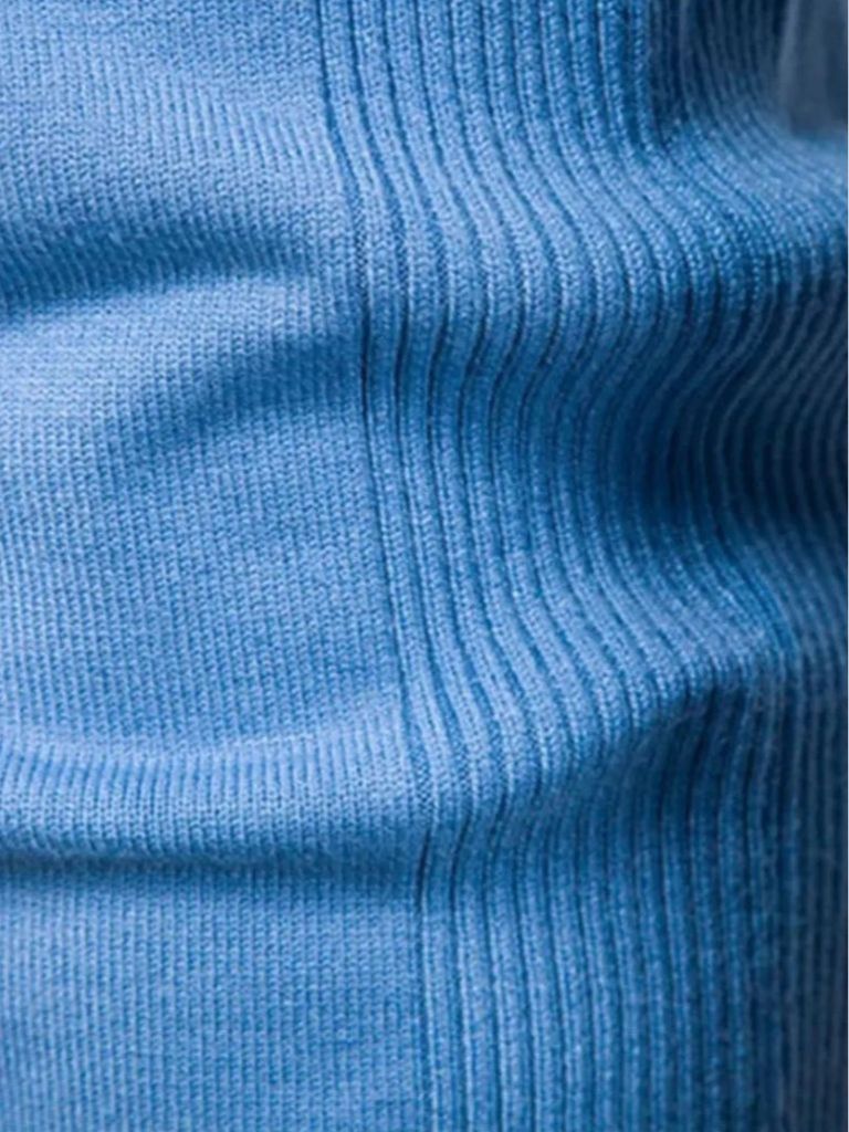 Minimalist Pullover